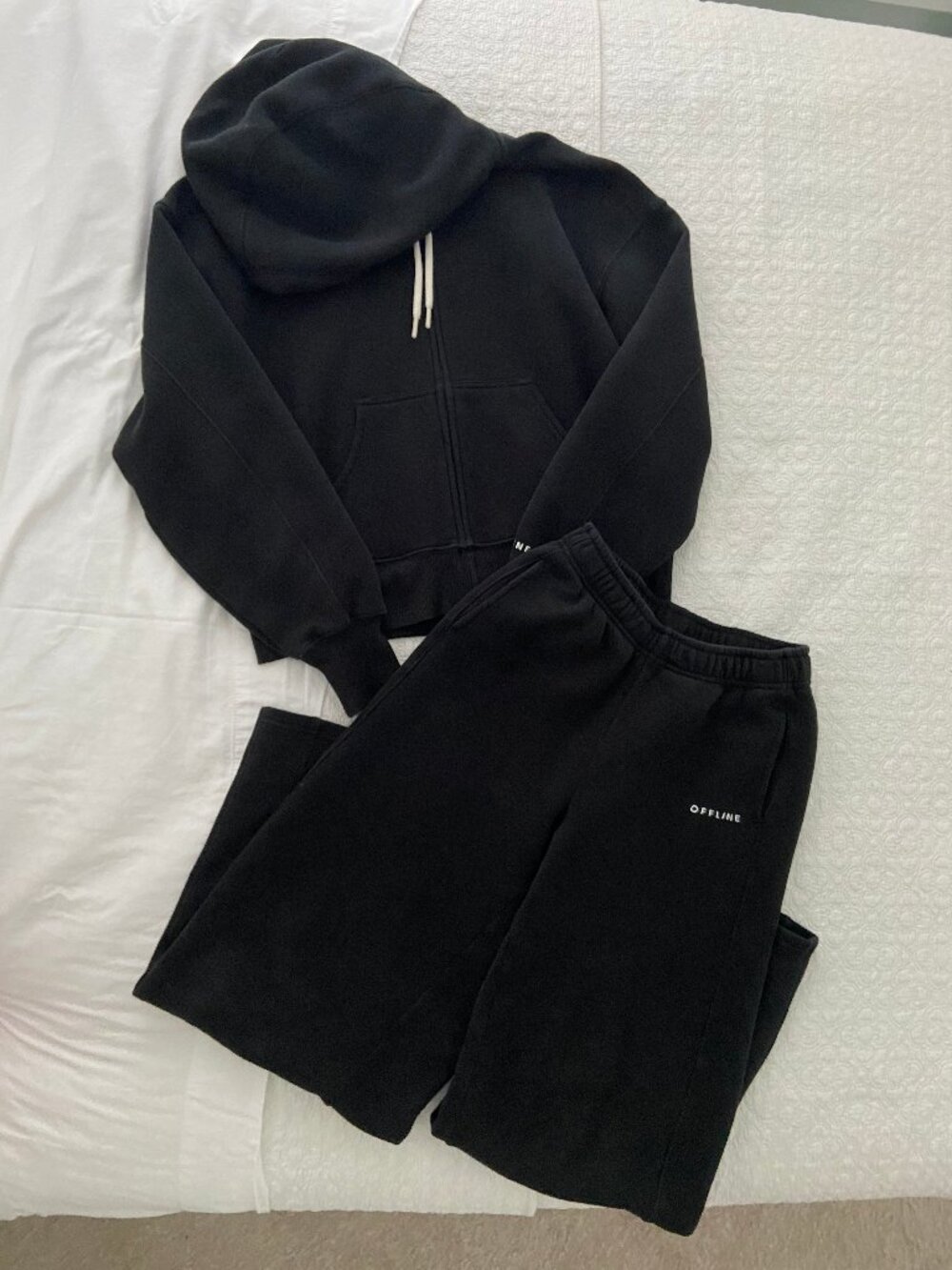 OFFLINE By Aerie Cloud Fleece Bundle - Full Zip Sweatshirt + Wide Leg Pant